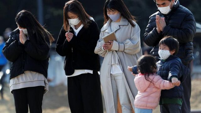 Japan herdenkt verwoestende aardbeving: 'Na tien jaar nog zoveel pijn'