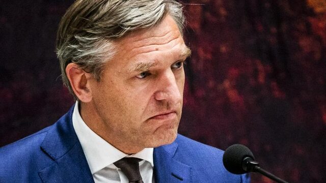 Feit of Fictie: '10.000 mensen verlieten de bijstand'
