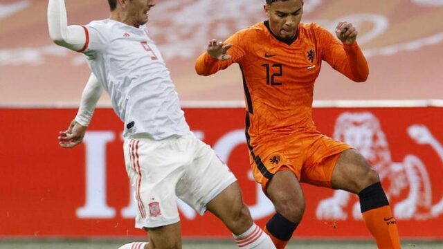 NOS Voetbalpodcast #124: 'Haal die Wijndal er nu nog maar eens uit'
