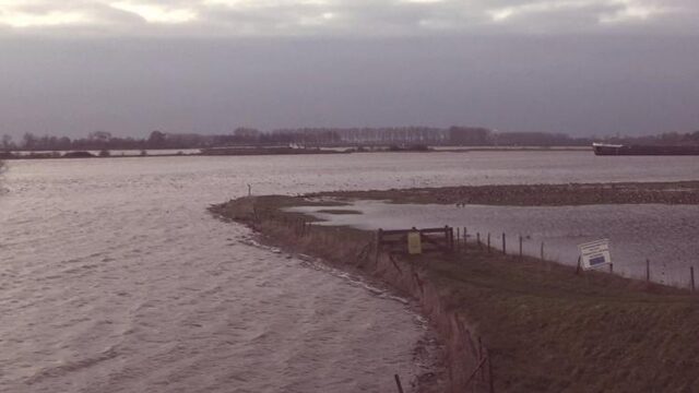 Een geul of een dijk? Hoogwaterbescherming bij Heesselt-Varik