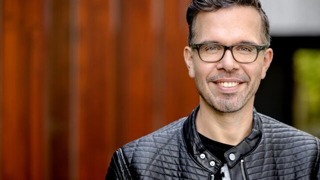 Vandaag op NPO Radio 1: Michiel Veenstra op De Perstribune