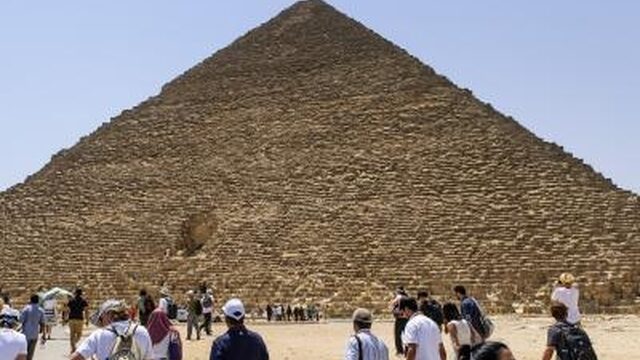 Egypte.nl annuleert reizen en laat gedupeerden achter zonder geld