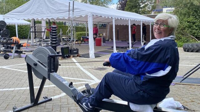 Gyms met gewichten en spinningfietsen naar buiten, daar mag sporten wel