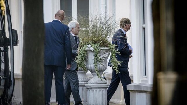 ‘Multinationals moeten stoppen met communiceren uit hun ivoren toren’