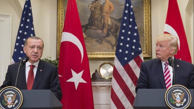 Minister Bijleveld teleurgesteld in Trump over Syrië-besluit: 'Overleg eerst'