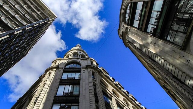 Multinationals moeten zich opener opstellen naar de samenleving