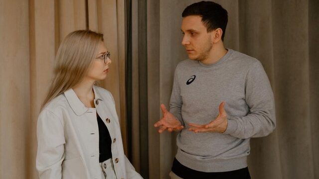 Veel mensen thuis: aantal burenruzies neemt explosief toe