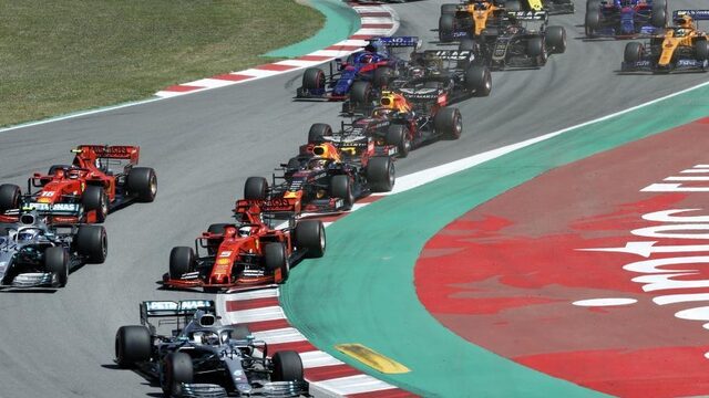 Hamilton wint in Spanje, Verstappen op het podium