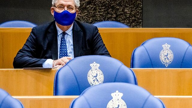 Henk Krol wil duidelijke maatregelen en wekelijkse persconferentie: 'Mensen snappen het niet meer'