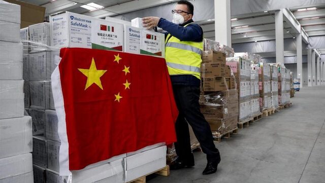 Mondkapjes en moddergooien: zo werkt de Chinese pr-machine