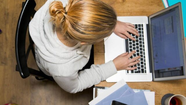 Werkgevers willen andere reiskostenvergoeding nu we niet meer naar kantoor mogen
