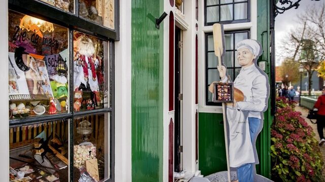 Waarom kiest Sinterklaas de Zaanse Schans?
