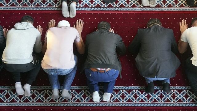 Imam Elforkani wil in elke Nederlandse stad een moskee met buitenlandse financiering