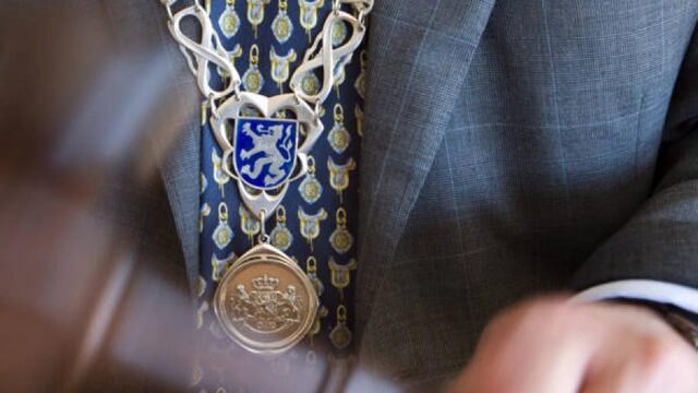 Stand.nl: De Eerste Kamer moet de weg vrij maken voor een gekozen burgemeester