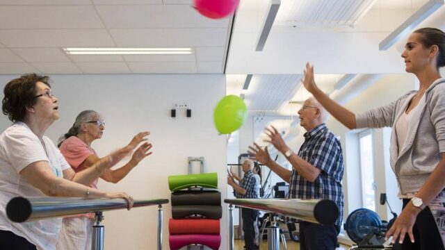 Herstelzorg ernstig zieke covid-19-patiënten voorlopig ruimer vergoed