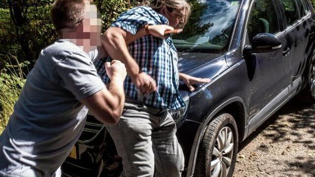 Opgepakte fotograaf: 'Hou toch op man wat is dit voor flauwekul'