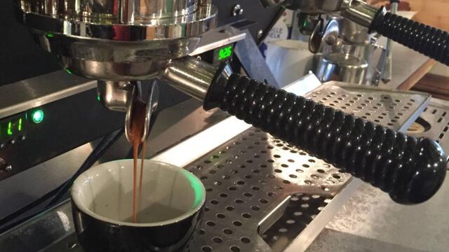 We drinken minder koffie, maar wèl steeds betere en duurdere