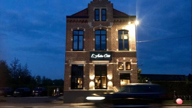 Elke avond opnieuw riskeren jonge mannen en vrouwen hun leven om Engeland te bereiken