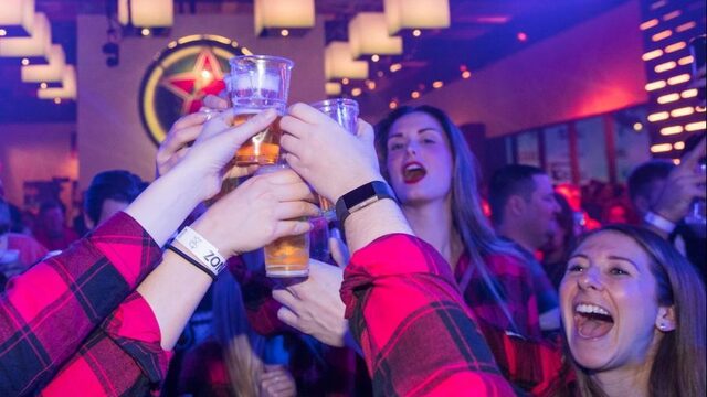 Alcoholtest op school? 'Nuchter zijn lijkt me het minimum'