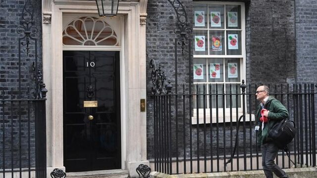 Podcast De Dag: 'Kwade genius' Dominic Cummings vertrekt uit Downing Street