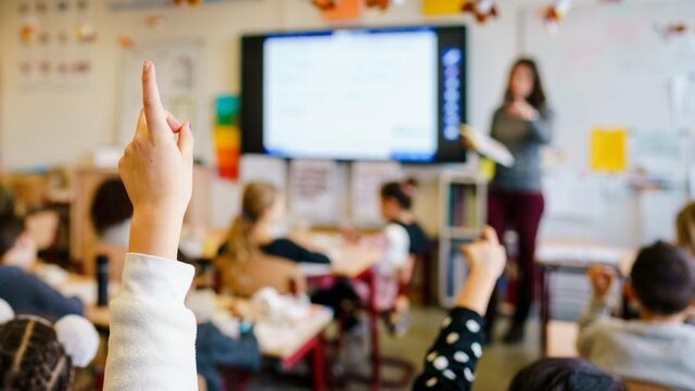 Drie scholen sluiten deuren na 'overheidsbesluit met weinig helderheid'