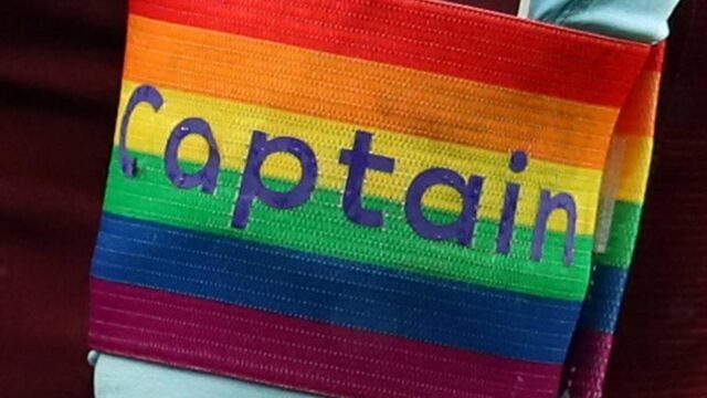 Sportforum: 'Het is wachten op homoseksueel boegbeeld in de voetballerij'
