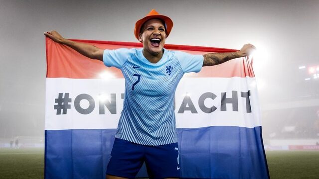 Zo klonken de Oranjevrouwen op NPO Radio 1