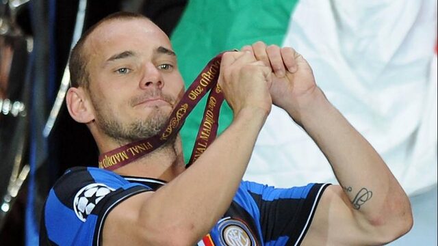 Hoge woord is eruit: recordinternational Sneijder beëindigt profcarrière