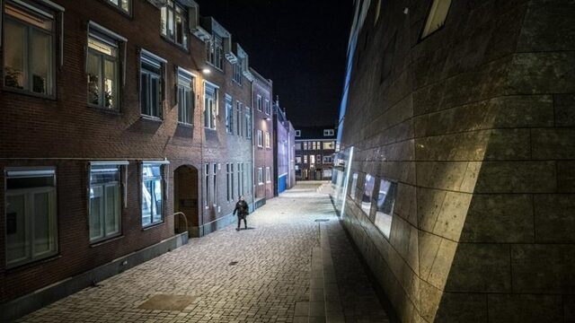 Stand.nl: 'De avondklok moet er snel komen'
