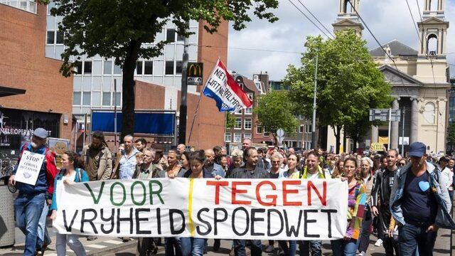 Aangepaste coronawet naar Tweede Kamer gestuurd