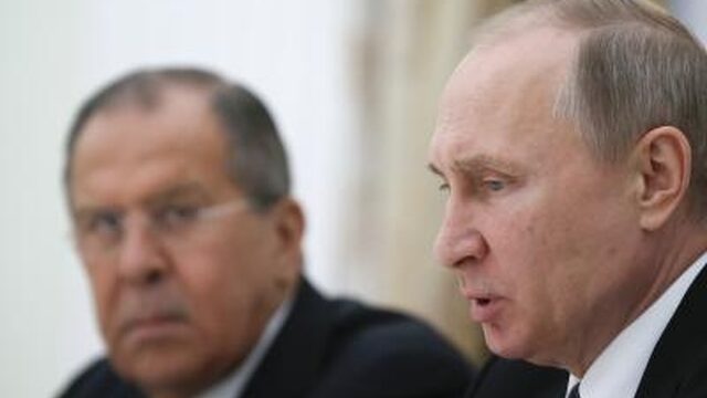 Lavrov is een 'ouweling', maar geen vertrouweling van Poetin