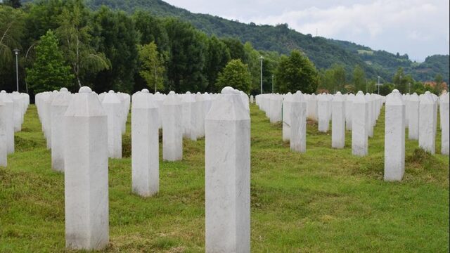 De genocide van Srebrenica begint pas na 11 juli