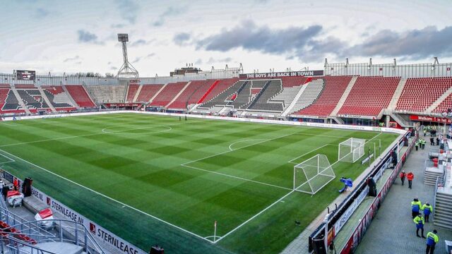 NOS Voetbalpodcast #103: 'In Alkmaar zijn ze Zeist spuugzat'
