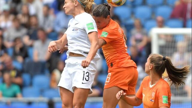 De zevende minuut van Schaffhausen