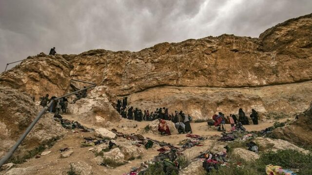'Hongerige, vermoeide en zieke mensen zien geen toekomst meer in Baghouz'