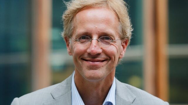 Nederlandse aanpak coronavirus moet anders, zeggen wetenschappers