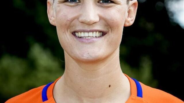 WEURO: Aanvoerster Mandy van den Berg en de swung van Jan Smit