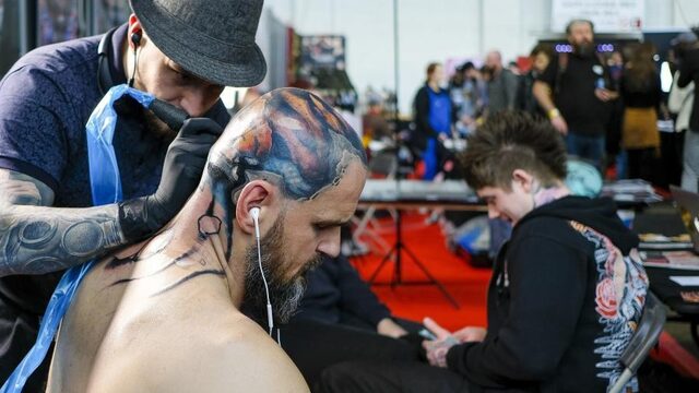 Tattoo's in het gezicht nemen toe: 'Als wij als artiest er niet achterstaan, gebeurt het niet'