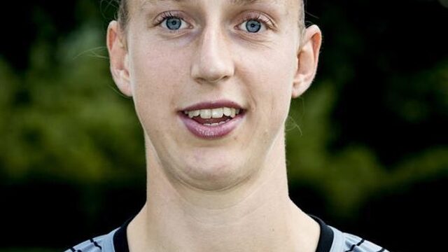 WEURO: keepster Sari van Veenendaal jongleert voor elke wedstrijd