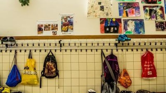 Leraren basisscholen in Noord-Nederland staken