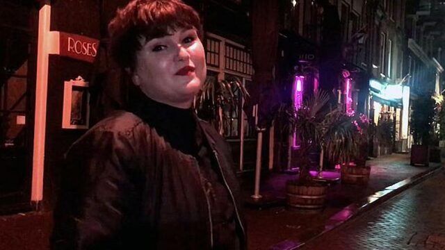 Nina de Koning is dj en kan al maanden niet draaien in de club: 'Ik mis mijn thuis'