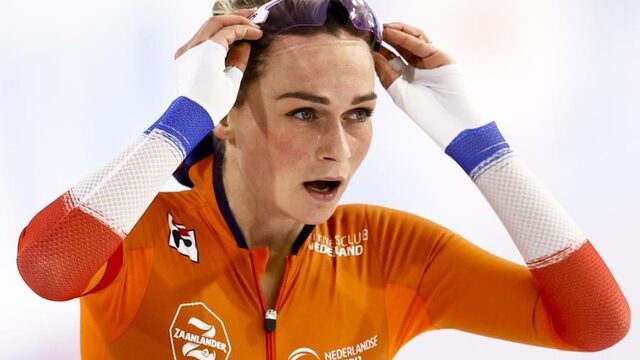 Irene Schouten rijdt vanuit eerste rit met persoonlijk record naar wereldtitel