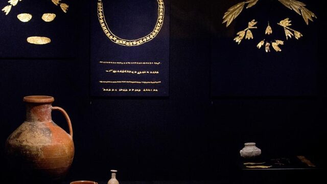 Podcast De Dag: wie moeten we het goud uit de Krim geven?