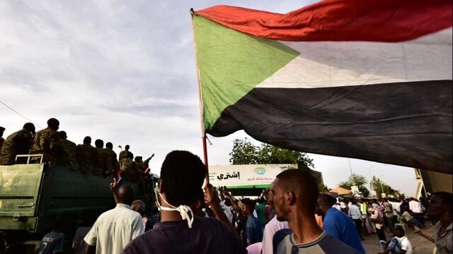 Podcast De Dag: 'Sudanezen willen bovenal na 30 jaar hun vrijheid terug'