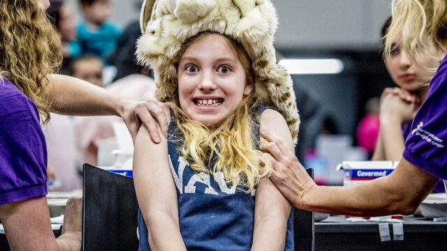 De jonge doctor: "6000 tot 12000 doden voorkomen door vaccinatie"