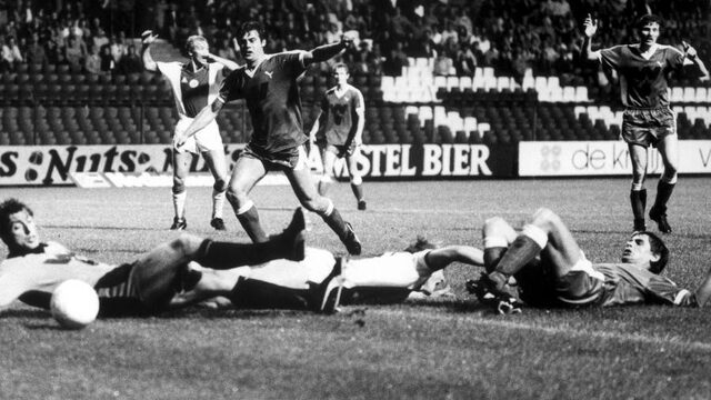 Uit de Eredivisie betekent niet uit het hart