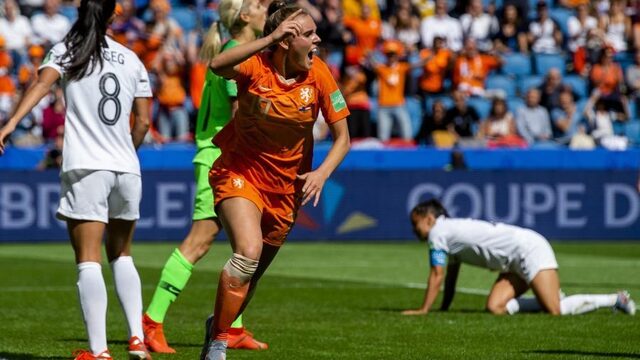 Bureau Sport voorspelt: 'Als Jill Roord erin komt gaan we winnen'