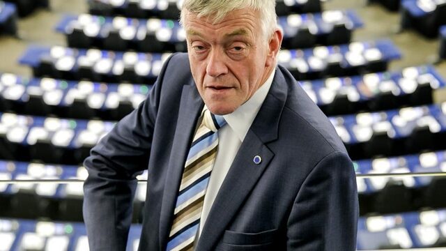 Wim van de Camp: 'Sommige politici nemen parlement niet meer serieus'