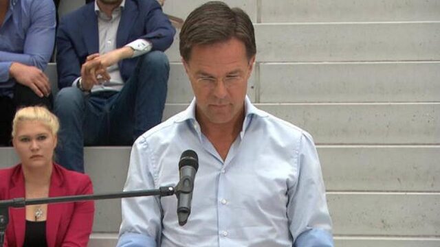 Premier Rutte opent aanval op 'zolderkamergeleerde' Baudet