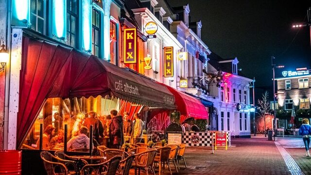 Alle scholen en horeca dicht in strijd tegen coronavirus